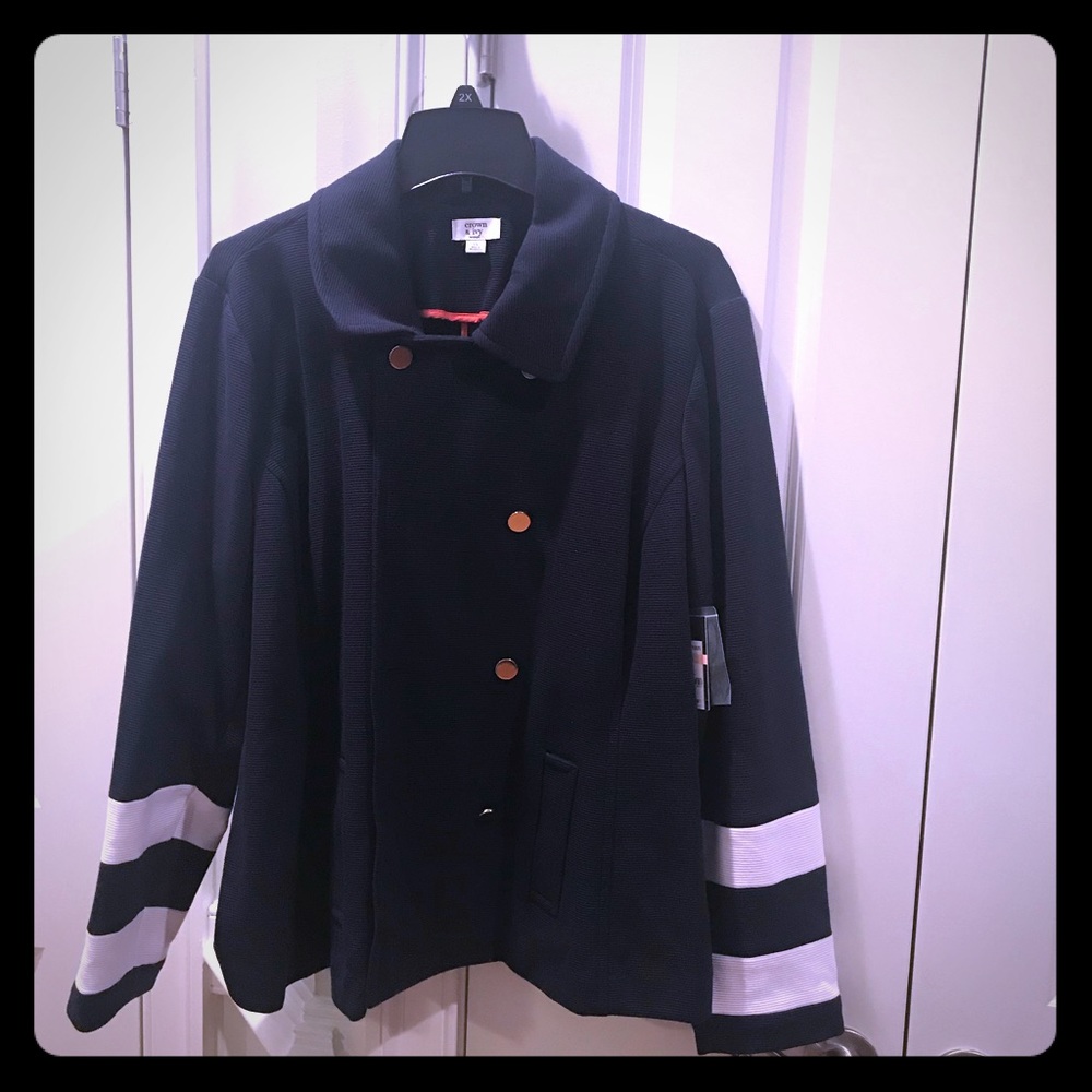 Crown & Ivy navy coat 2x